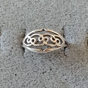 925 Sterling Silver Ring sz.8